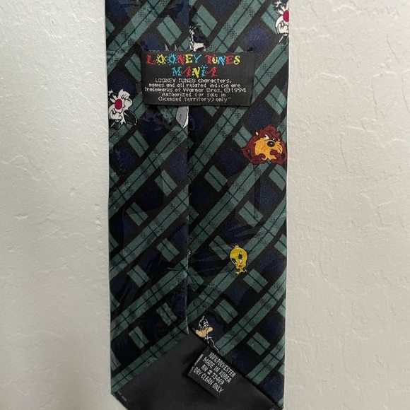Looney Tunes Mania tie - Picture 4 of 4